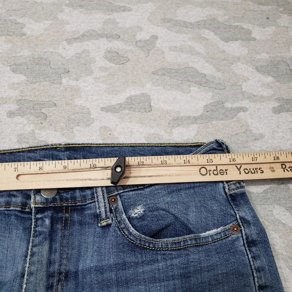 Levi's 514 Jeans Mens 32x30 Blue Straight Leg Pockets Denim Medium Wash